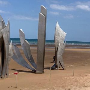 Meet your Posher, Claudia